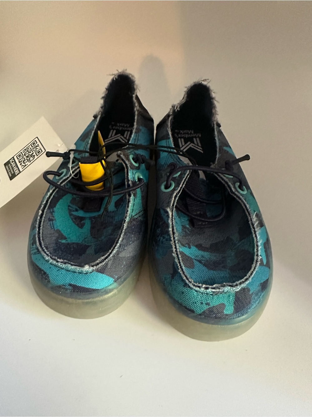 3/$20 Member’s Mark Kids Slip-On Sneakers Shark Pattern - Size 8